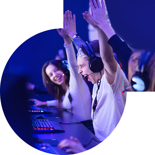 雅博独家双向驱动技术<br>让电竞玩家尽情享受极致高速快感